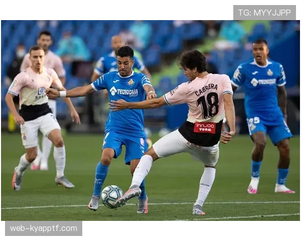 假摔判罚的关键依据：裁判如何识别并处罚非真实犯规？