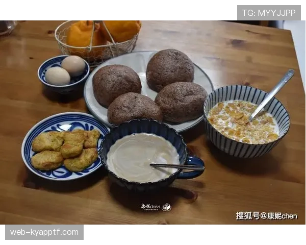 菲尔普斯退役后每天吃六顿饭，教练说他光早餐就能干掉一整只烤鸡