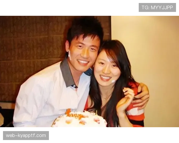 蔡赟当年拿冠军奖金转头就去给老婆买包，这操作比偶像剧还敢拍